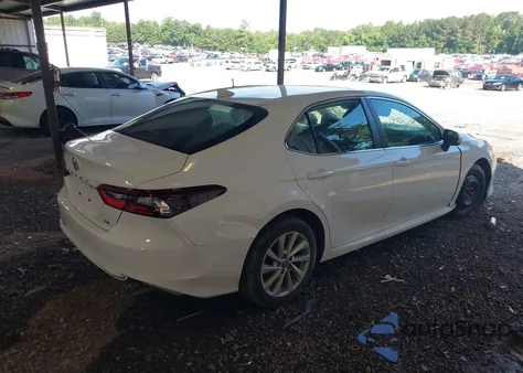 2023 Toyota Camry Le z USA, uszkodzony, nr VIN 4T1C11AK4PU124058